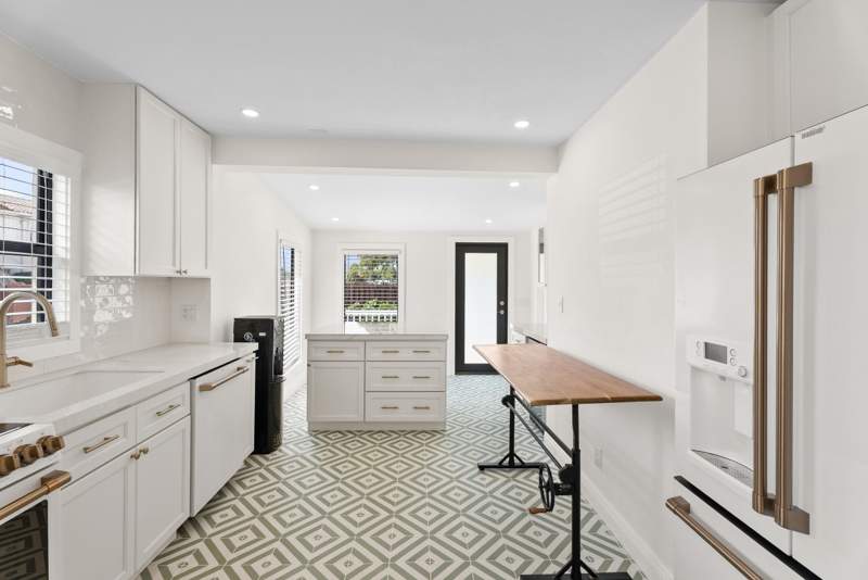 2 bedroom Single Family Residence at 517 55th Street, North Palm Bch 3, West Palm Beach — photo 3
