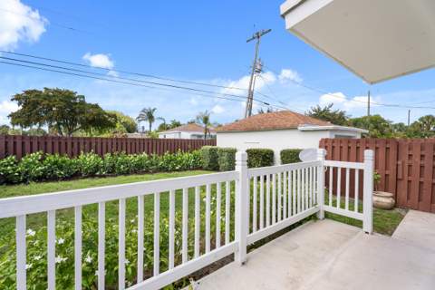 517 55th Street, West Palm Beach FL - photo 8 of 41