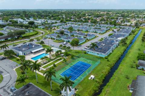 2638 Gately Drive #111, West Palm Beach FL - photo 15 of 17