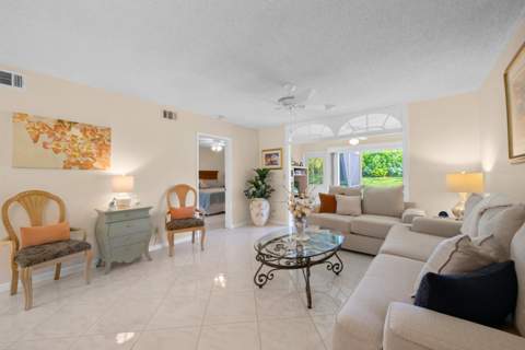 9095 Flynn Circle #2, Boca Raton FL - photo 7 of 40