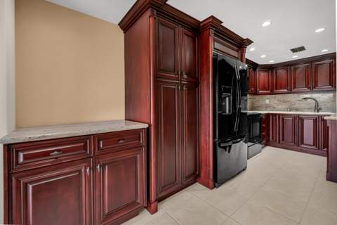 942 SW 113th Terrace, Pembroke Pines FL - photo 9 of 55