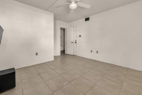 942 SW 113th Terrace, Pembroke Pines FL - photo 13 of 55