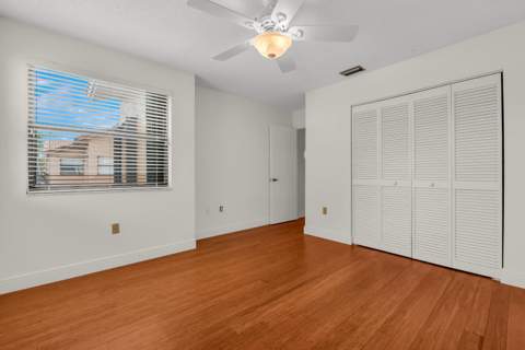 942 SW 113th Terrace, Pembroke Pines FL - photo 22 of 55