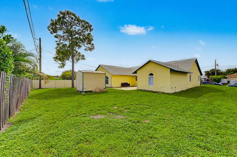 4 bedroom Single Family Residence at 3617 SW Masilunas Street, Port St Lucie Section 19, Port St. Lucie — photo 4