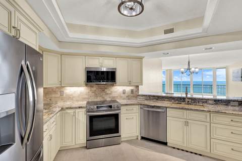 8600 S Ocean Drive #1105, Jensen Beach FL - photo 8 of 57