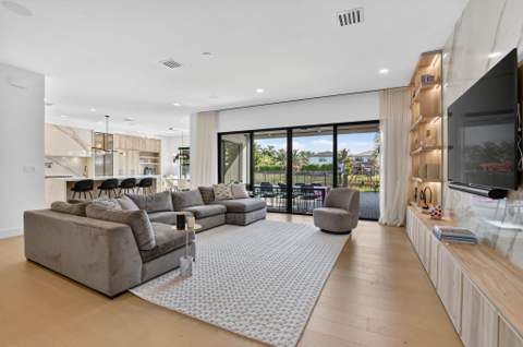 17258 Pagoda Palms Drive, Boca Raton FL - photo 6 of 84