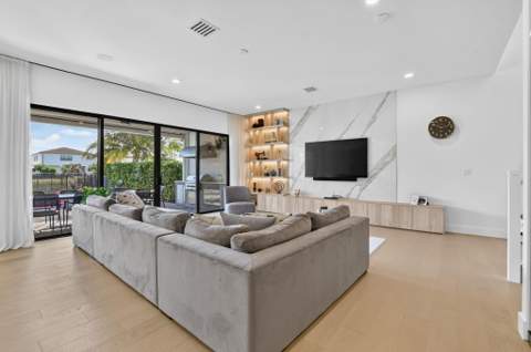 17258 Pagoda Palms Drive, Boca Raton FL - photo 10 of 84