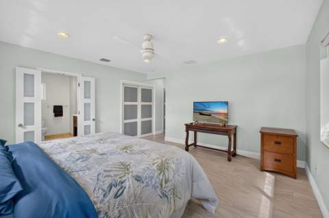 128 Vassar Drive, Lake Worth Beach FL - photo 12 of 77