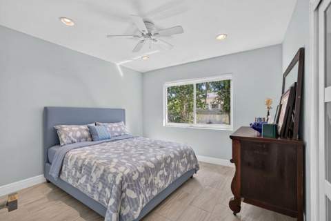 128 Vassar Drive, Lake Worth Beach FL - photo 19 of 77