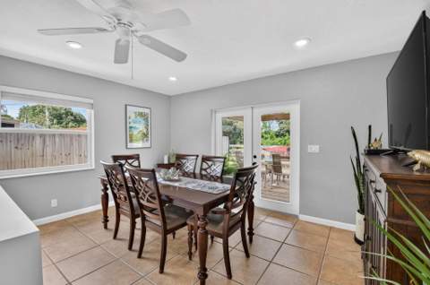 4675 Canal Drive, Lake Worth FL - photo 13 of 48