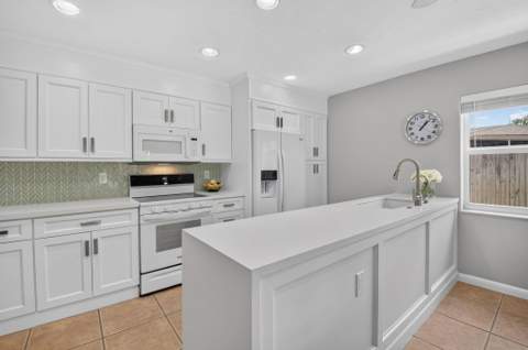 4675 Canal Drive, Lake Worth FL - photo 14 of 48