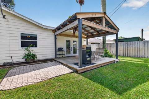 4675 Canal Drive, Lake Worth FL - photo 20 of 48