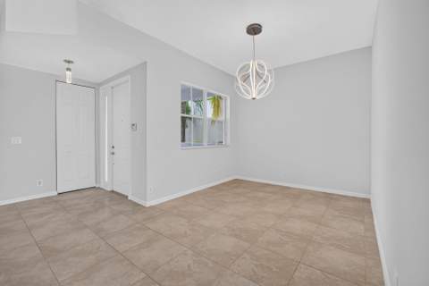 207 Isle Verde Way, Palm Beach Gardens FL - photo 16 of 50