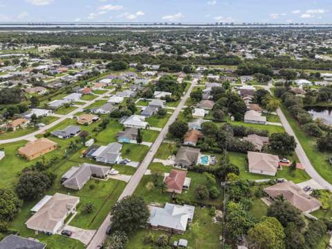 2322 SE Bounty Avenue, Port St. Lucie FL - photo 22 of 23