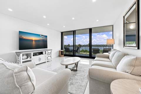 3300 S Ocean Boulevard #306N, Palm Beach FL - photo 7 of 35
