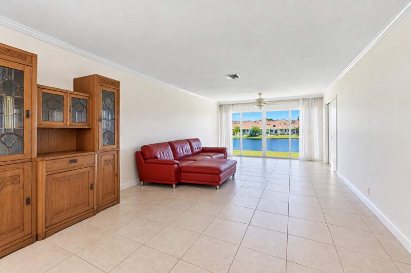 2 bedroom Condominium at 5606 Via Delray Boulevard #D, Palm Greens, Delray Beach — photo 4