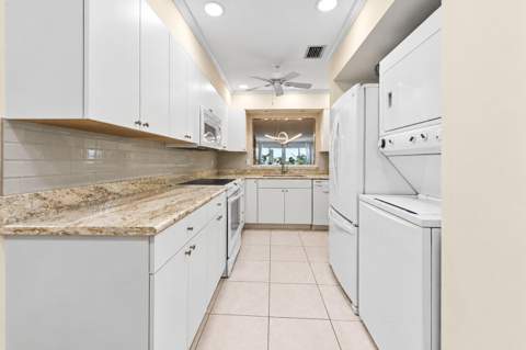 5606 Via Delray Boulevard #D, Delray Beach FL - photo 6 of 36
