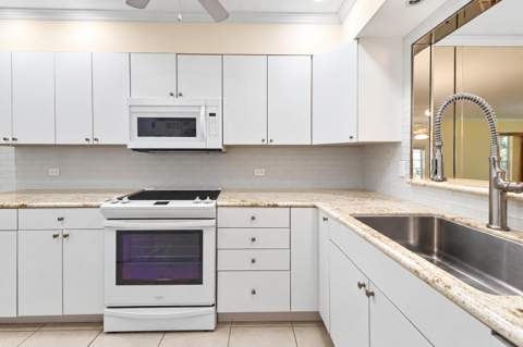 5606 Via Delray Boulevard #D, Delray Beach FL - photo 7 of 36