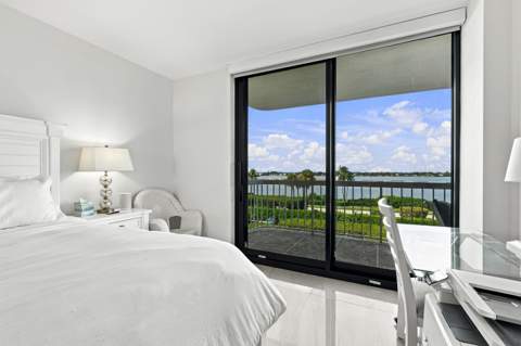 3300 S Ocean Boulevard #306N, Palm Beach FL - photo 16 of 35