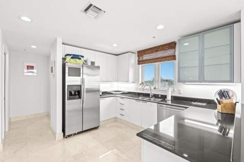 309 E Ocean Avenue #304, Lantana FL - photo 10 of 30