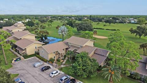 9169 SE Riverfront Terrace #J, Jupiter FL - photo 19 of 48