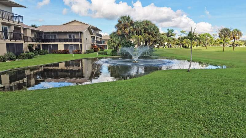 2 bedroom Condominium at 9169 SE Riverfront Terrace #J, Riverbend Condo, Jupiter — photo 2