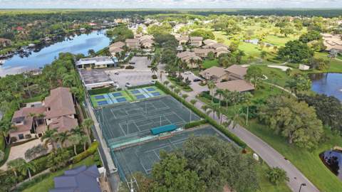 9169 SE Riverfront Terrace #J, Jupiter FL - photo 15 of 48