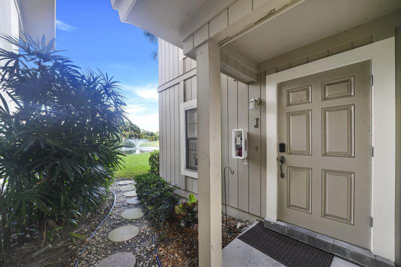 2 bedroom Condominium at 9169 SE Riverfront Terrace #J, Riverbend Condo, Jupiter — photo 3