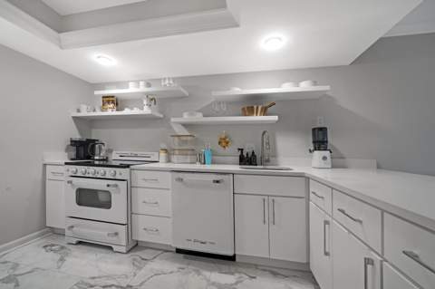9169 SE Riverfront Terrace #J, Jupiter FL - photo 6 of 48
