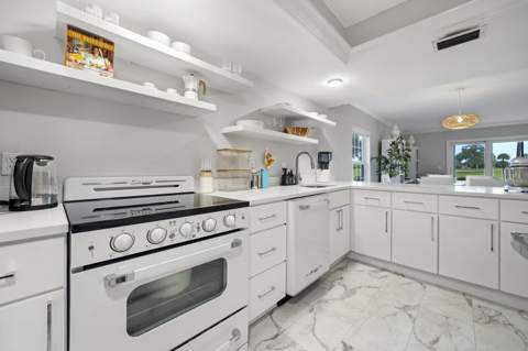 9169 SE Riverfront Terrace #J, Jupiter FL - photo 7 of 48