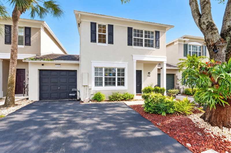 3 bedroom Townhouse at 9440 E Plum Harbor Way, Land Section 8, Tamarac — photo 1