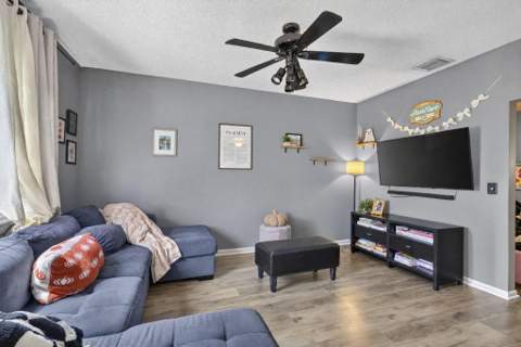 9440 E Plum Harbor Way, Tamarac FL - photo 6 of 23