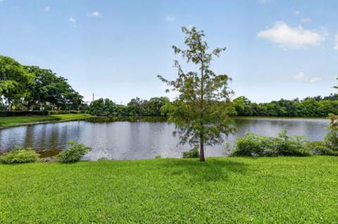 9440 E Plum Harbor Way, Tamarac FL - photo 23 of 23