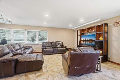 4501 E Country Club Circle, Plantation FL - photo 12 of 44