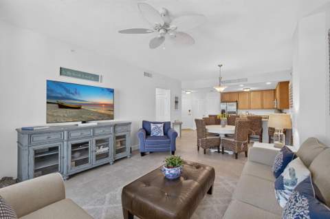 822 Bay Colony Drive, Juno Beach FL - photo 6 of 42