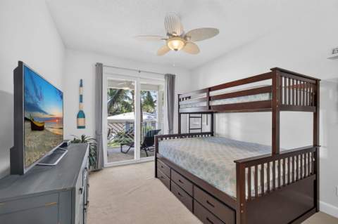 822 Bay Colony Drive, Juno Beach FL - photo 16 of 42