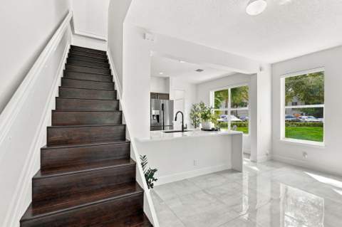 1086 Woodfield Road, Greenacres FL - photo 10 of 25