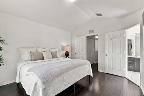 1086 Woodfield Road, Greenacres FL - photo 12 of 25