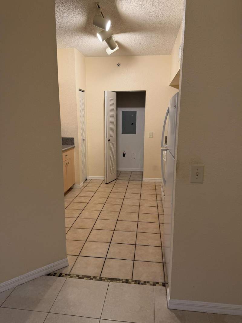 3 bedroom Condominium at 350 Crestwood Circle #308, Kensington Of Royal Palm Beach Condoi, Royal Palm Beach — photo 4