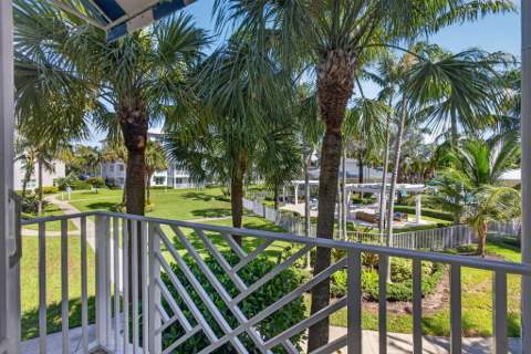 822 Bay Colony Drive, Juno Beach FL - photo 19 of 42