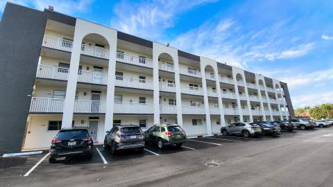 1541 S Ocean Boulevard #211, Lauderdale-By-The-Sea FL - photo 20 of 25