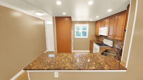 1541 S Ocean Boulevard #211, Lauderdale-By-The-Sea FL - photo 9 of 25
