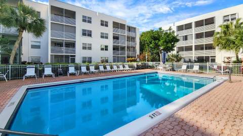 1541 S Ocean Boulevard #211, Lauderdale-By-The-Sea FL - photo 21 of 25