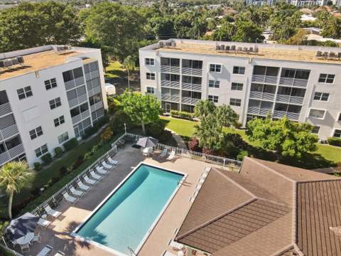 1541 S Ocean Boulevard #211, Lauderdale-By-The-Sea FL - photo 22 of 25
