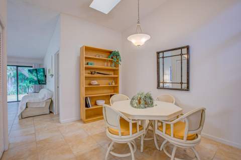 1092 Raintree Court, Palm Beach Gardens FL - photo 14 of 43