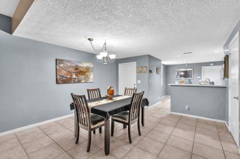 1561 Barcelona Way, Weston FL - photo 9 of 41