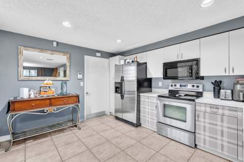 1561 Barcelona Way, Weston FL - photo 14 of 41