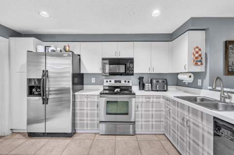 1561 Barcelona Way, Weston FL - photo 15 of 41