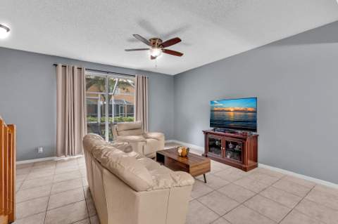 1561 Barcelona Way, Weston FL - photo 18 of 41