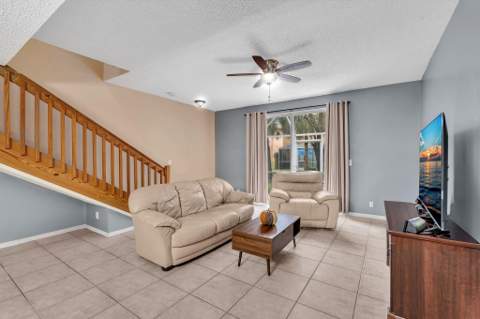 1561 Barcelona Way, Weston FL - photo 19 of 41